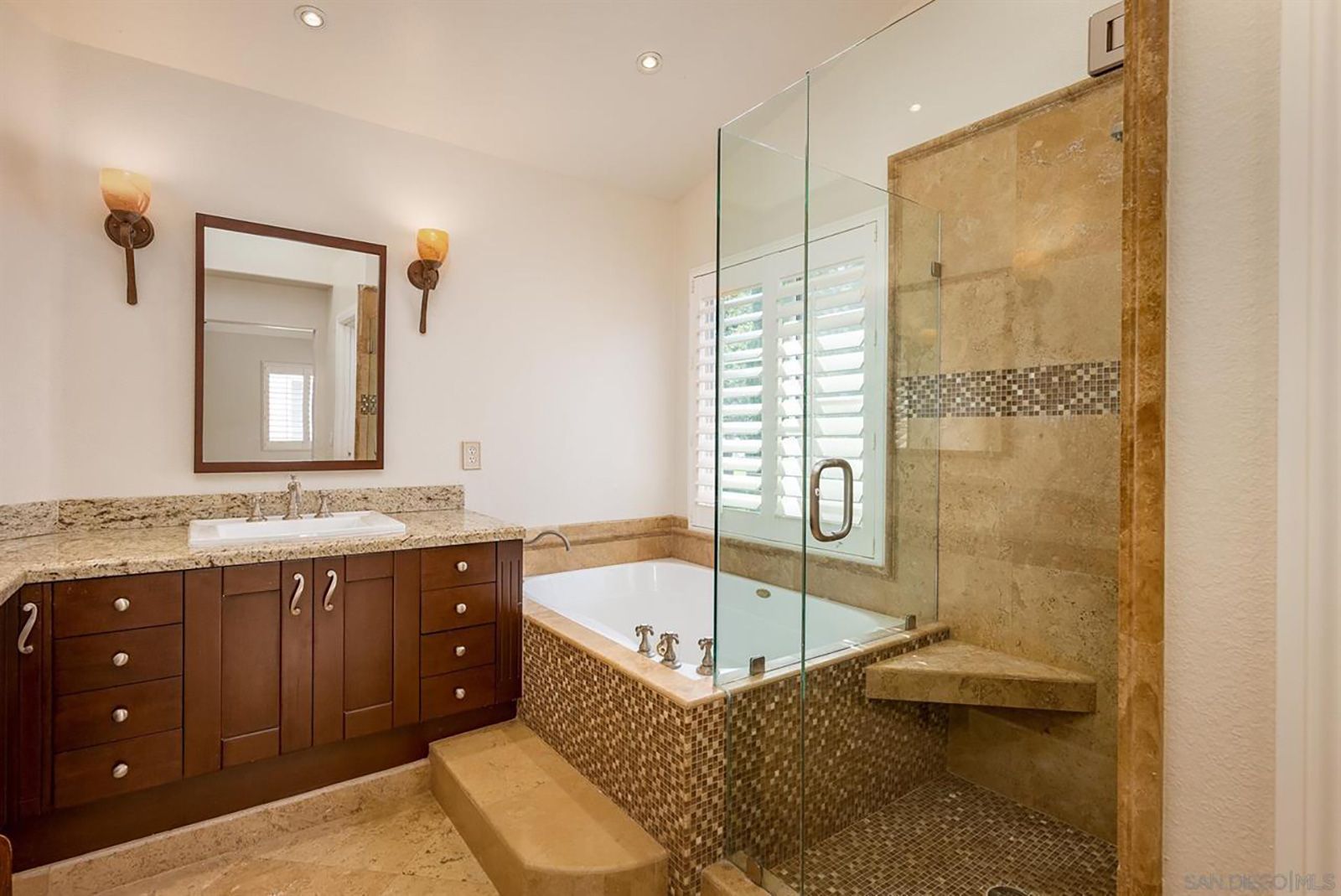 Path of 5251 primary-bath.jpg