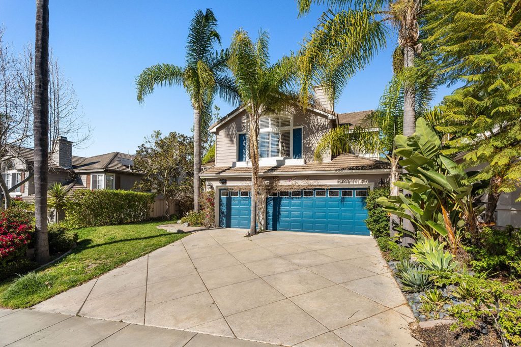 12425 Caminito Valioso, San Diego, CA 92130 front-of-home