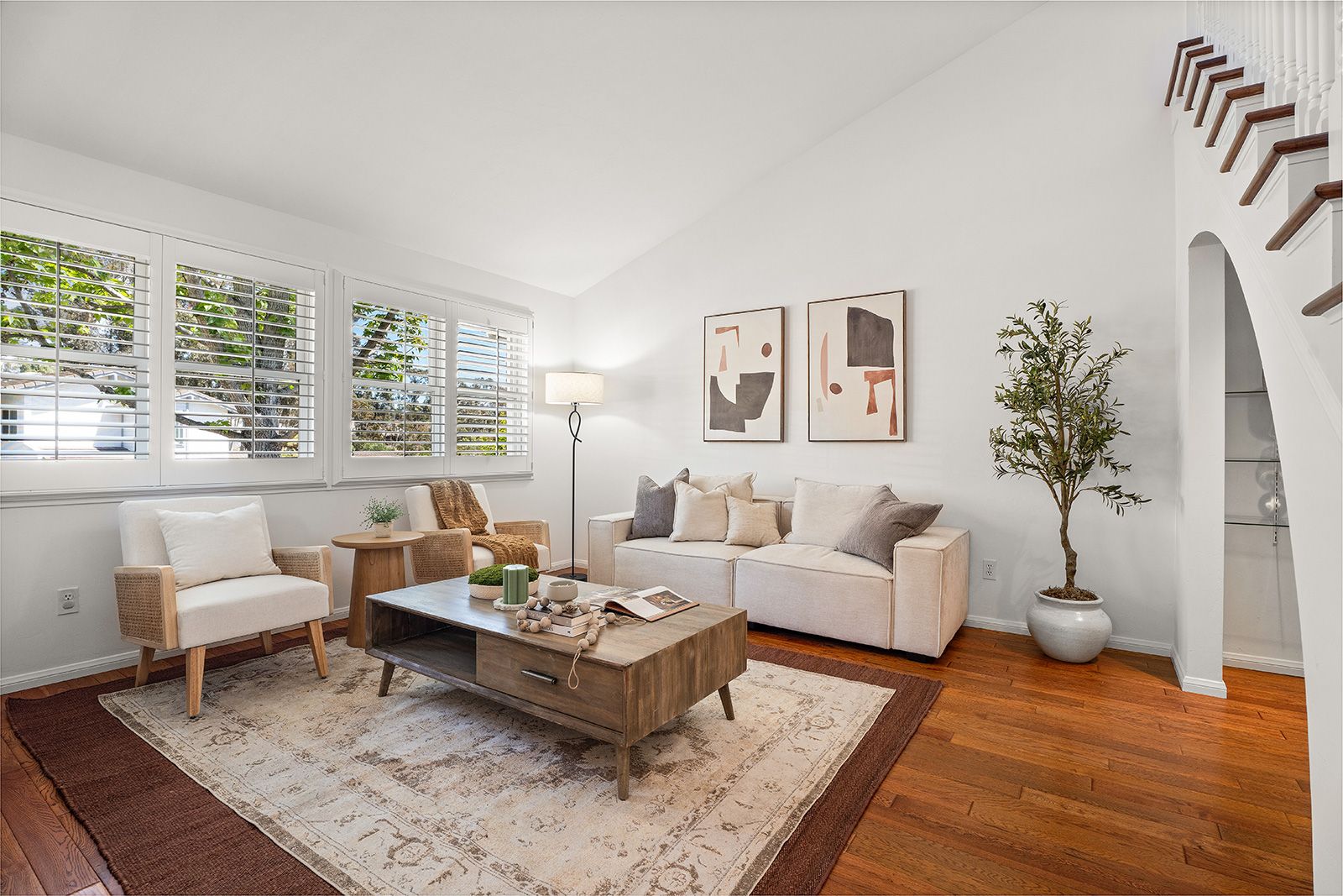 Living-Room2-with-lamp